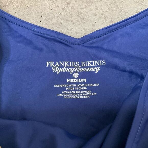 Frankie’s Bikinis x Sydney Sweeney Noemi Cheeky Bottom - Picture 4 of 6